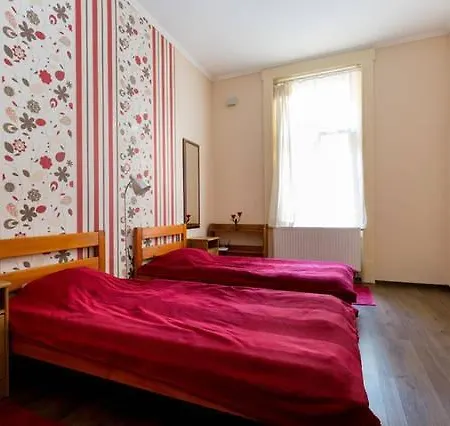 Antoni Apartman Апартаменты